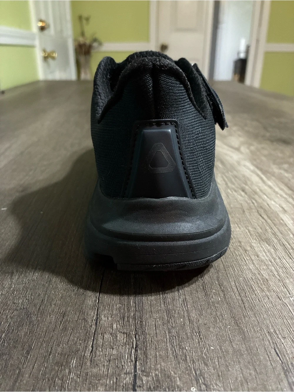 All-Black Women's Cadense Adaptive Sneakers